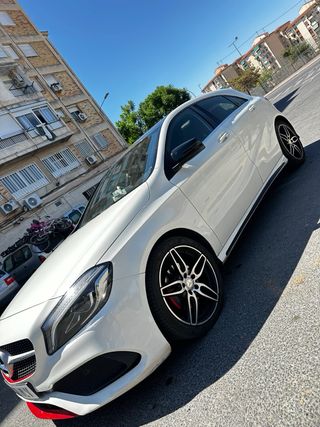 Mercedes-Benz Clase AMG200