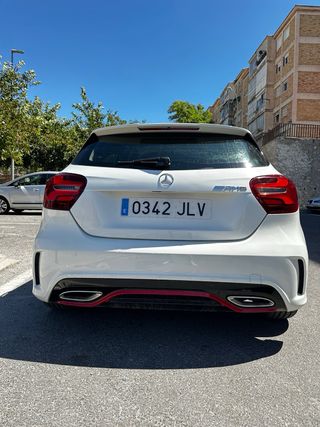 Mercedes-Benz Clase AMG200