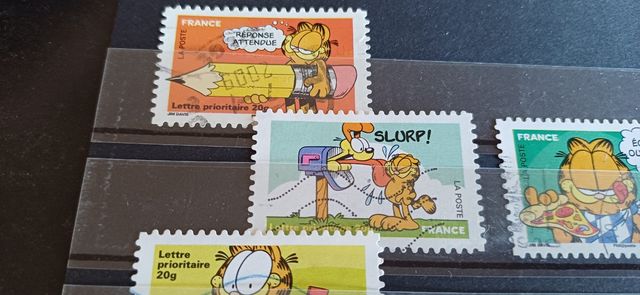 Francobolli Disney e Garfield