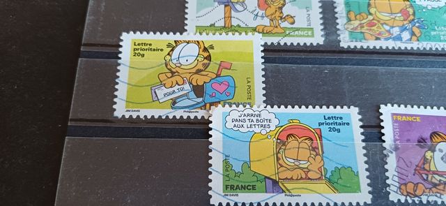 Francobolli Disney e Garfield