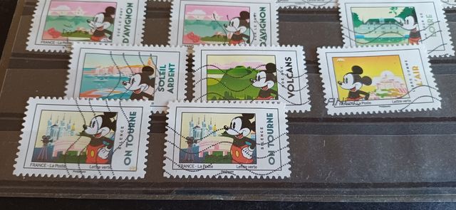 Francobolli Disney e Garfield