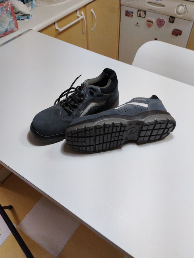 Zapato de seguridad Bee Work Talla 43