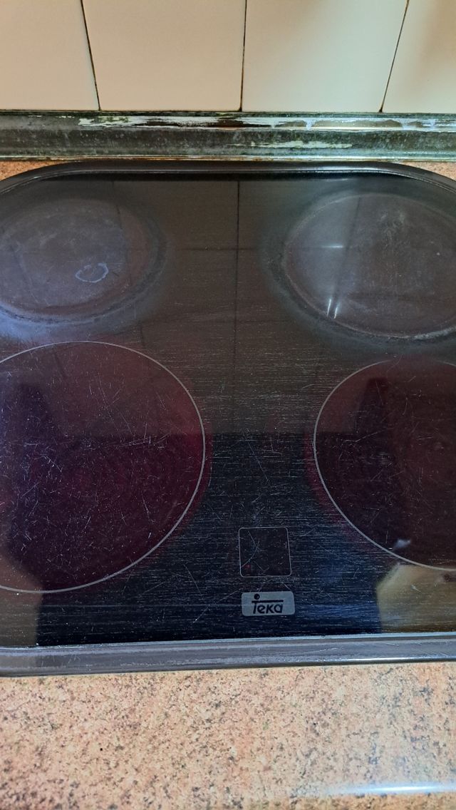 Placa Vitrocerámica Teka 4 fuegos sin mandos