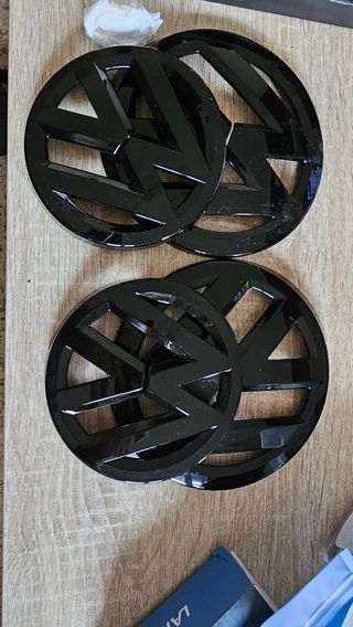 4 Emblemas VW Negro Brillante nuevos