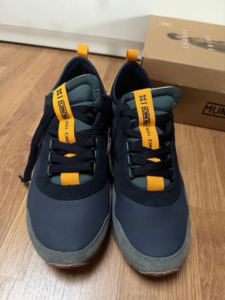 Zapatillas Munich 44 Azul/Amarillo sin estrenar