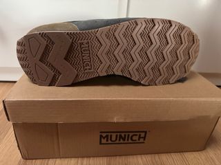 Zapatillas Munich 44 Azul/Amarillo sin estrenar