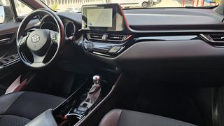 Toyota C-HR 2.0 180H Advance