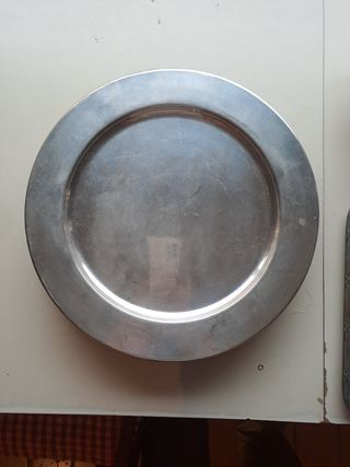 9 Bajoplato para decorar mesa clásica elegante.