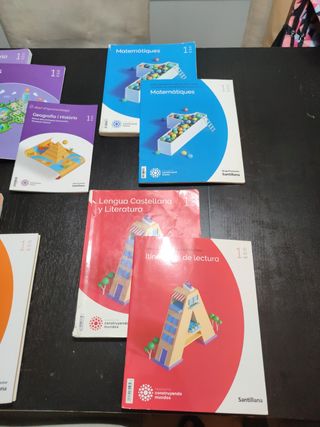 Lote Libros  1º ESO Ramar Santillana y Oxford