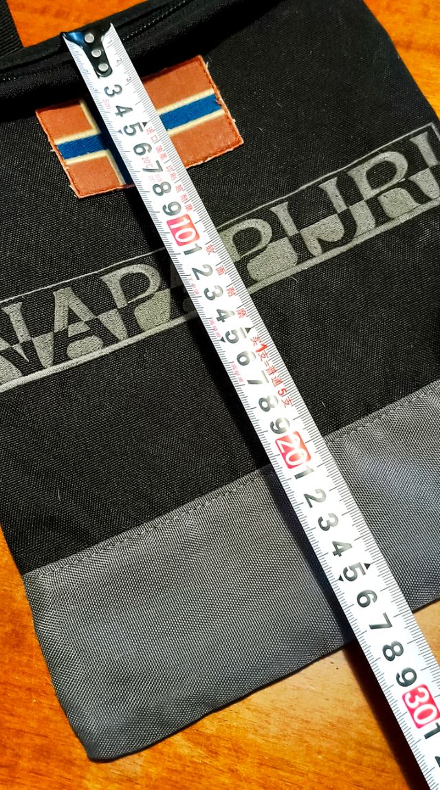 Sacca marsupio tracolla Napapijri porta tablet nuo