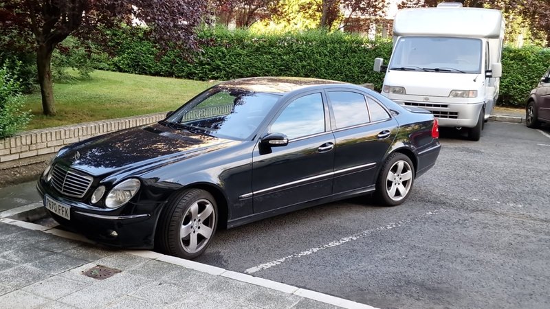 Mercedes-Benz Clase E 2004 - foto 1