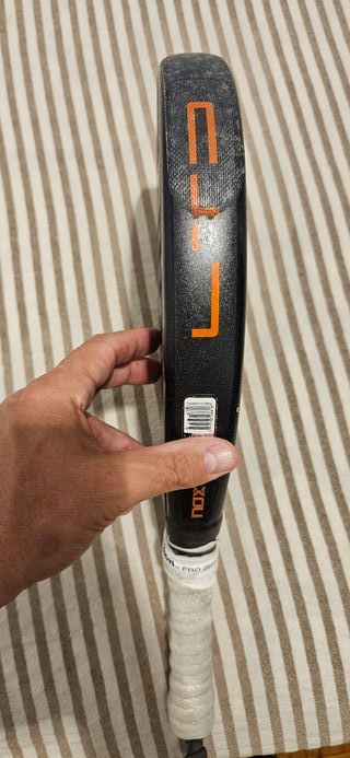 Pala de pádel NOX AT2 Genius LTD
