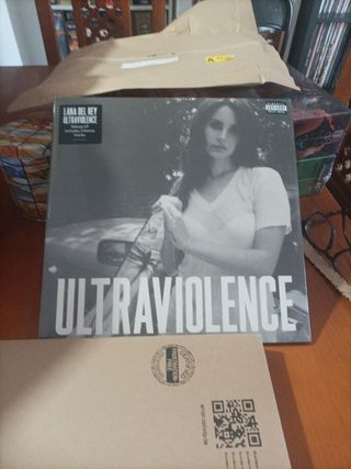 LP in vinile Ultraviolence Deluxe di Lana del Rey