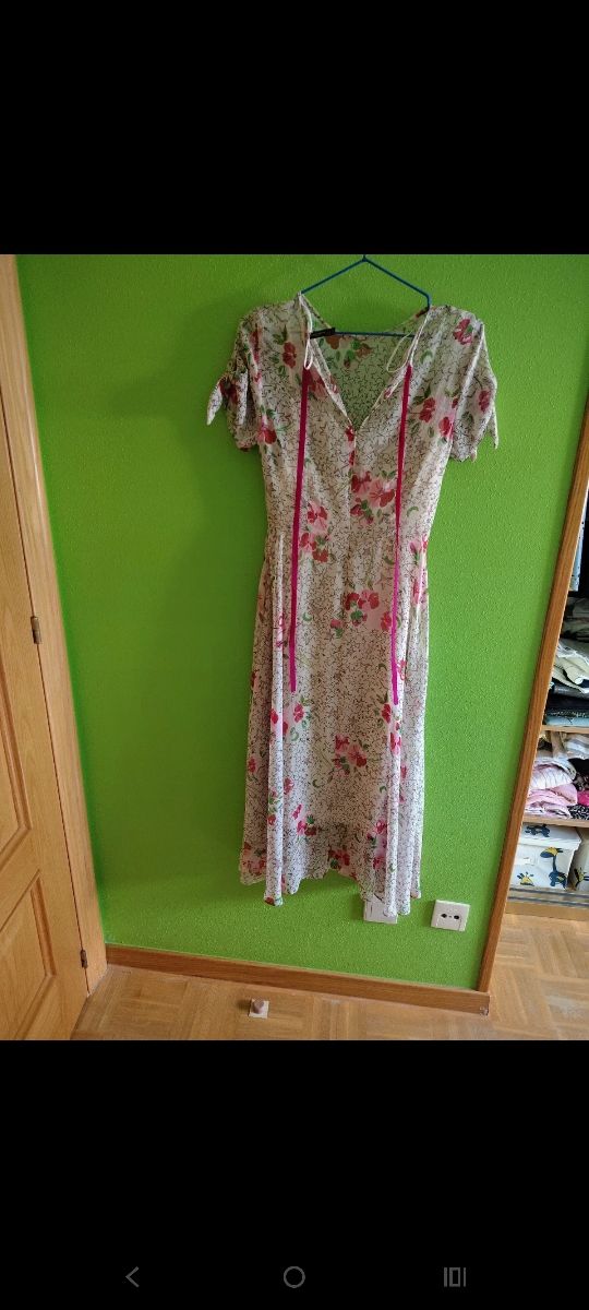 Vestido Zara Estampado Flores y Estrellas