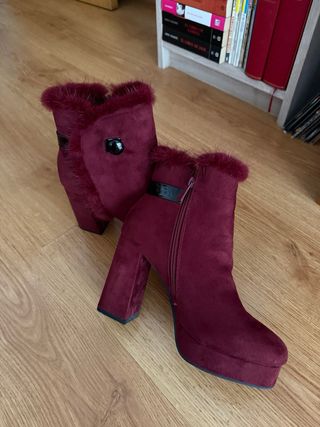 Botines de tacón con pelo T39