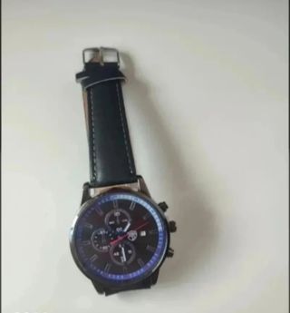 Reloj Negro y Plateado Nuevo