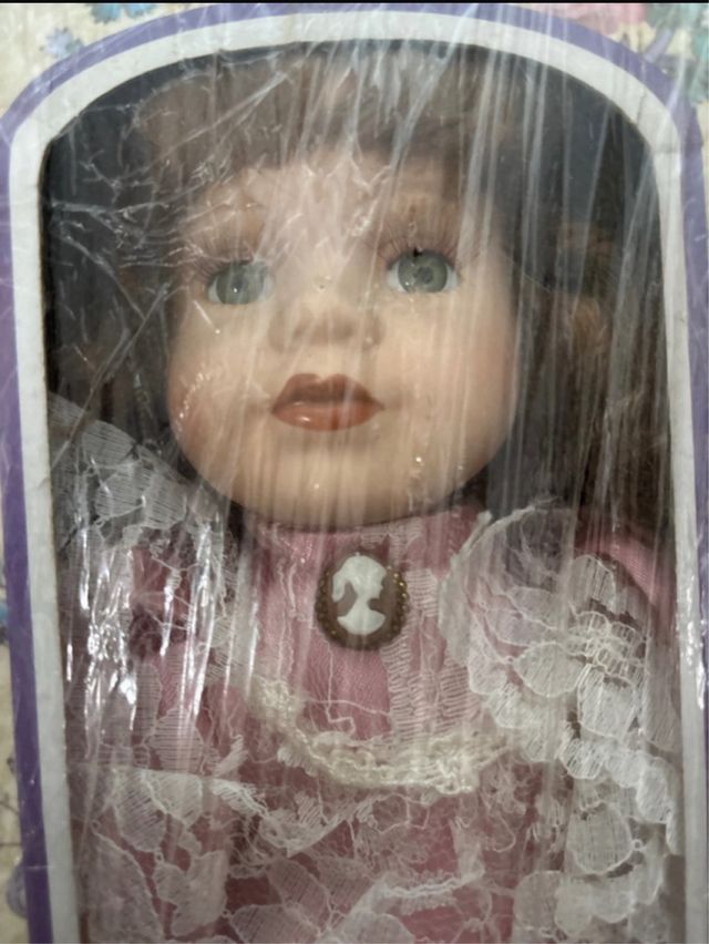 Muñeca de Porcelana Rosa