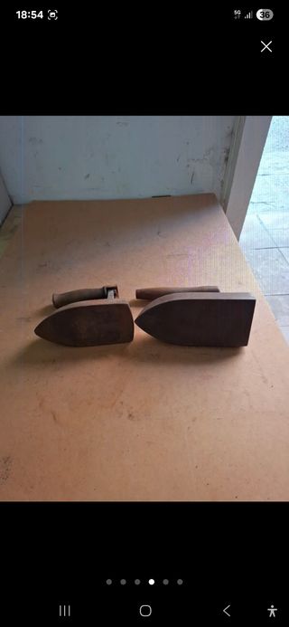 PLANCHAS ELÉCTRICAS ANTIGUAS DE HIERRO