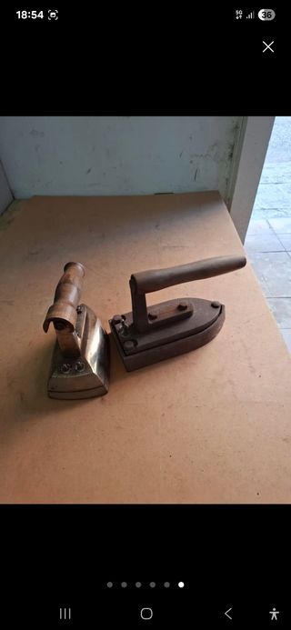 PLANCHAS ELÉCTRICAS ANTIGUAS DE HIERRO