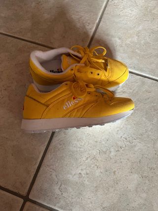 Scarpe da ginnastica gialle Ellesse