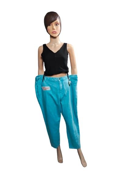 Pantalón curvy vaquero Clockhouse turquesa
