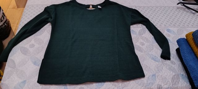 Conjunto de jerséis: varios colores. Talla M y L. 