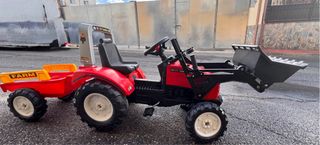 Tractor de Juguete a pedales Rojo con Remolque