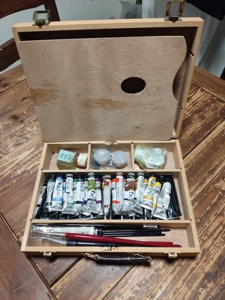 Caballete de mesa con maletin de pinturas al oleo 