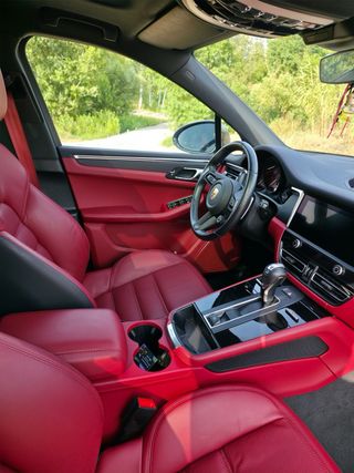 Porsche Macan T nov-2023