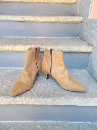 Stivaletti cavallino beige