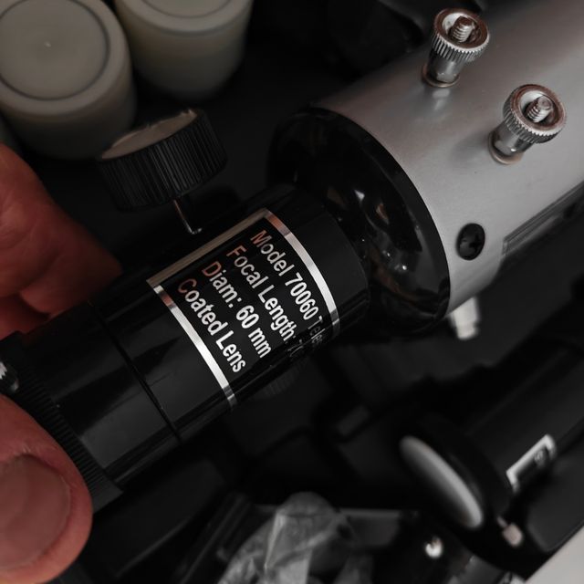 Telescopio Optisan 70060 con trípode y maletín