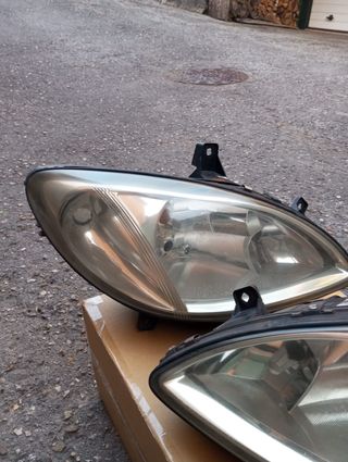 Faros para #Mercedes Viano 639. 