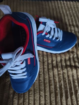 Zapatos Skechers para mujer Azul y Rojo