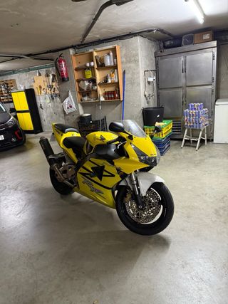 Honda CBR 954 RR
