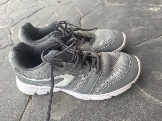 Zapatillas Kalenji grises