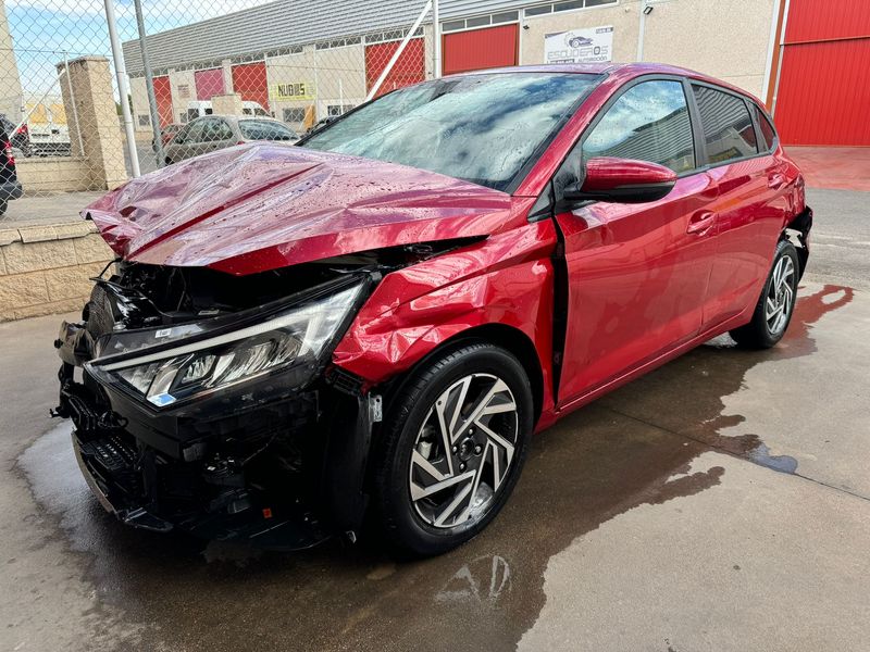 Hyundai i20 Año 10/2024 - foto 1