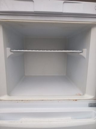 Nevera Indesit