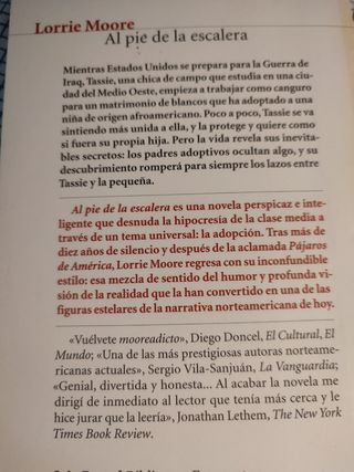 Al pie de la escalera