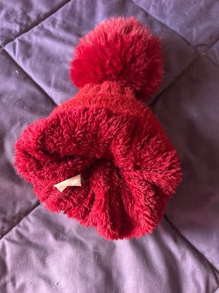 2 Gorros de Invierno con Pompón