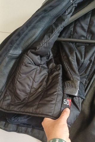 Chaqueta de piel Dainese para moto