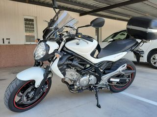Suzuki Gladius 650 ABS Blanca