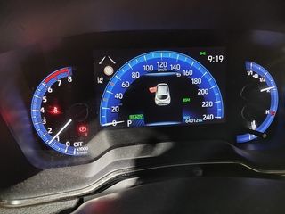 Toyota Corolla 2.0 180H Style ECVT