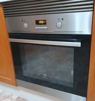 Horno Electrolux EZB3430AOX Acero Inox