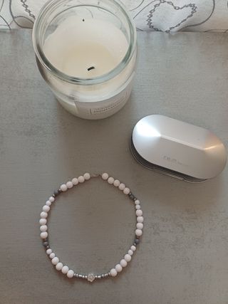 Collana fatta a mano perle bianche e grigie