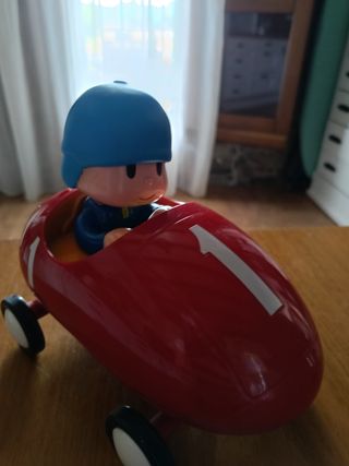 Coche de Pocoyó rojo