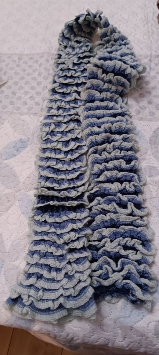 Foulard/Bufanda Hecha a Mano Roja.De 3 a 5€
 



