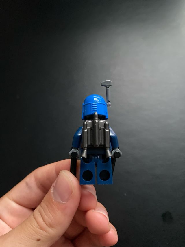 Minifigura Lego Star Wars Mandalorian Azul