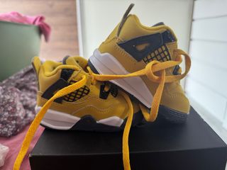 Jordan 4 Retro TD Lightning