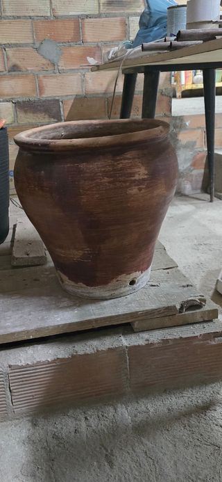 Jarrón de barro grande