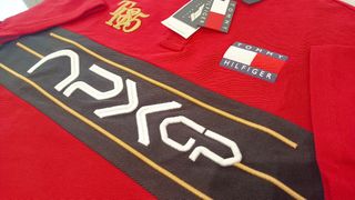 Polo Tommy Hilfiger colección APXGP Rojo